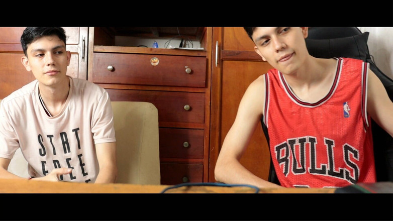 Artemisa74: 내 남친이 쌍둥이 의붓여동생이 있다는 걸 몰랐어