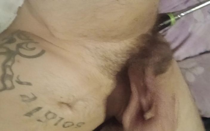 AKIDD: J’aime jouer avec ma bite
