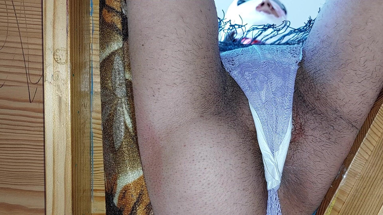 Mirsur: Sexy brunetka zkouší punčocháče