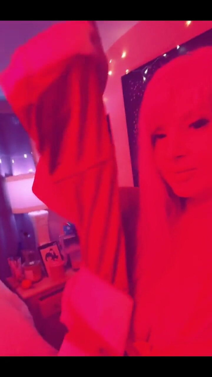 PaintedRose: È la giornata del film per il "san valentino di natale"