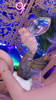 Huge Glass Buttplug Makes My Ass Gape the the Best