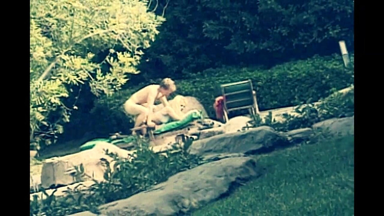 My Dirty Family: Seks vintage kończy się analem