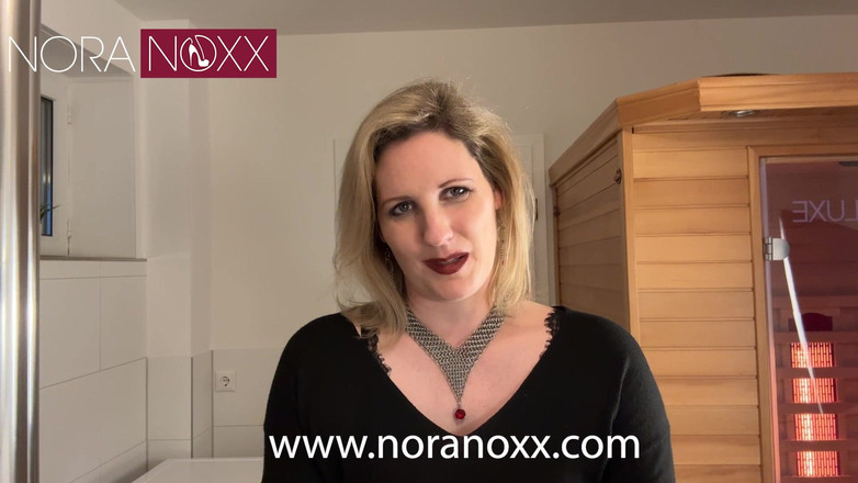 NoraNoxx: CMNF: Tentang Tadi Malam: Wanita Telanjang, Pria Berjas Dan Bak...