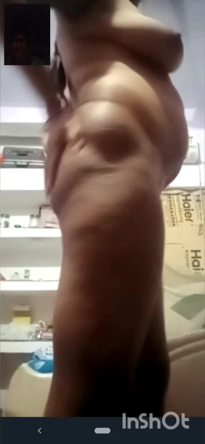 Anjana porn: 그녀는 나를 웜하는 방법을 알고 있다