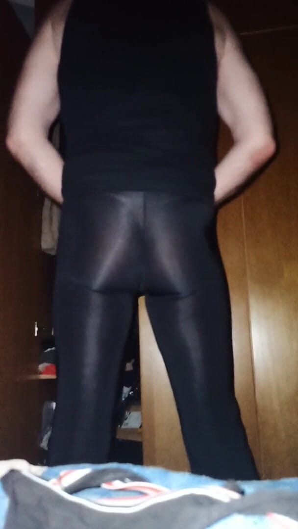 Por Itxiar: Sexy show off butt