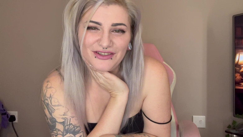 EeveeXo: Cheating Girlfriend Makes You Eat a Guys Cum