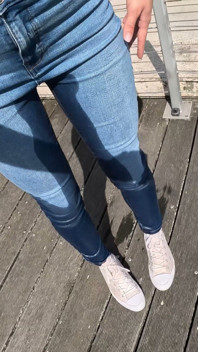 Wetting Jeans in Shopping Mall Pissing and Mouth Piss