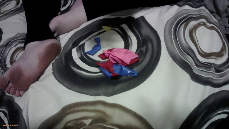 LaLaDelilah: BBW balon pop