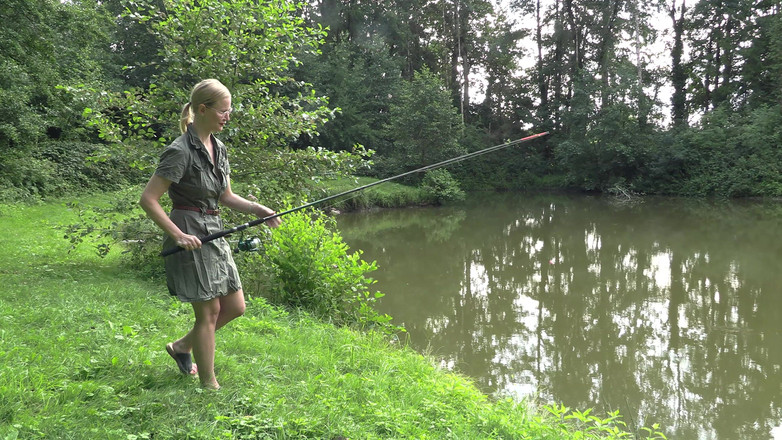 Blondehexe: Knulla medan man fiskar