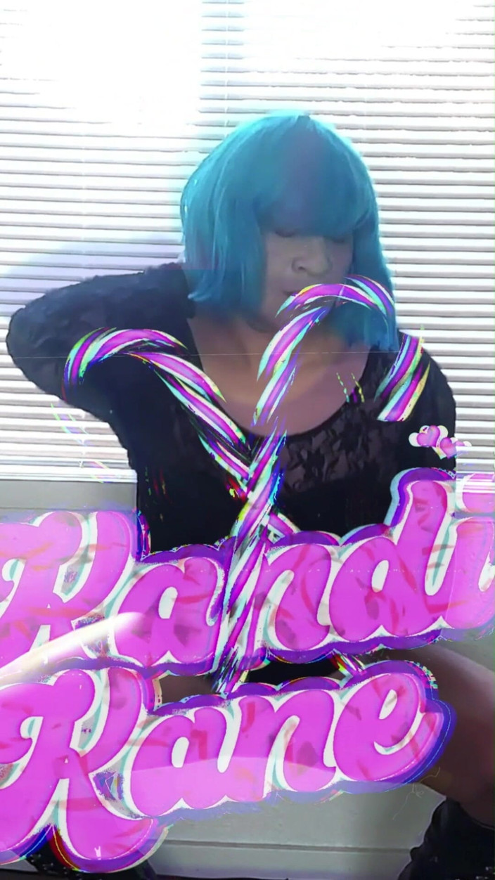 kandiKane: Sexy mietje Braziliaanse Kandi beukt haar kont pmv