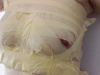 Bouncy Tits Action: Tetas grabadas y azotes realmente duros