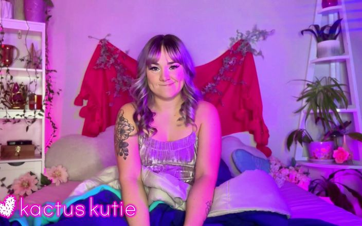 Kactus kutie: Step Ghost - 撒尿和啪
