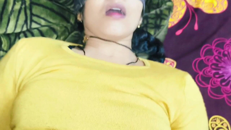 Janvibhabhii: Teman lelaki mengongkek saya dalam posisi berdiri, percintaan seks Janvibhabhi...