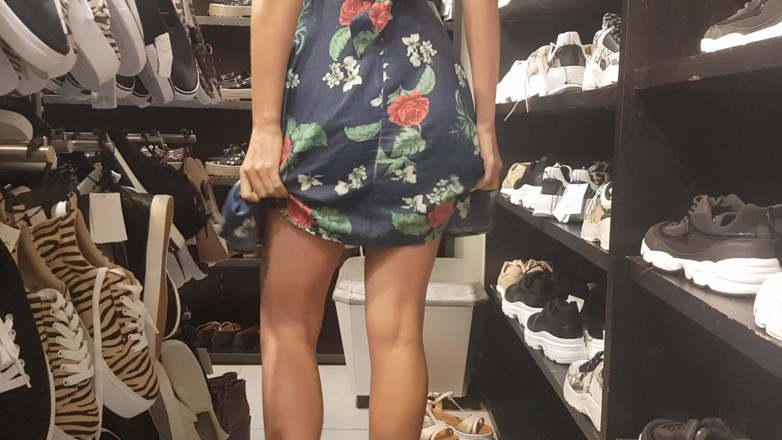 SweetButtocks: H&amp;M store and my games