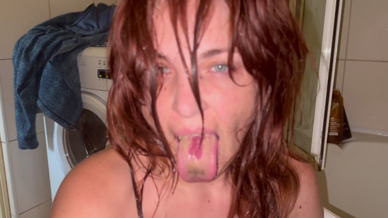 Elena917: Licking Dirty Floor and Toilet, Flashing Head in It