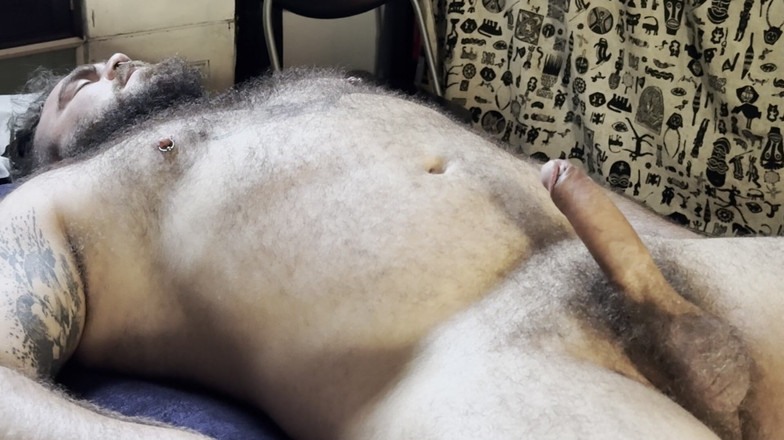 ScruffyStocky: 오일 마사지: 적극적인 항문 유혹, 느린 손으로 자위하기