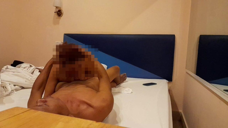 House wife: Tonton saya mengongkek awek menunggang pantat besar