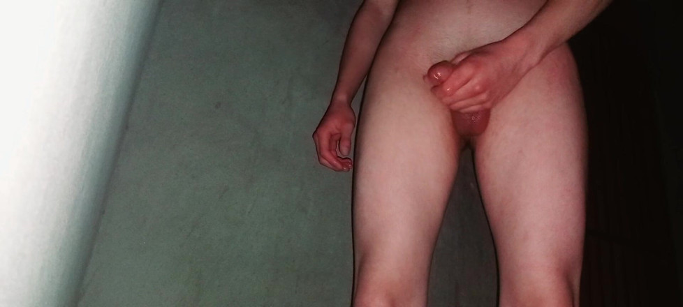 SHAYAN DENIZ: Am făcut sex cu o jucărie singură în baie