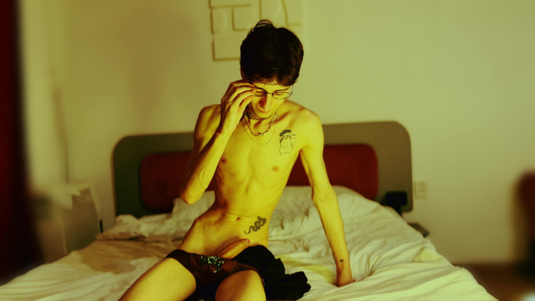 HotDogs studio: Ik Bleef in Het Hotel En Besloot Te Masturberen Tot...