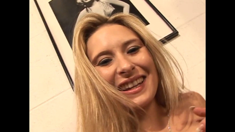 Fuck And Go: Mengapa blonde bertetek besar suka kote hitam besar??