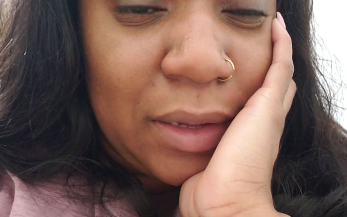 Josie4yourpleasure: Sie hat mich vermisst?