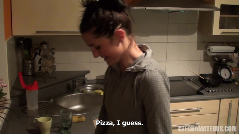 CzechAmateurs: Amatur Czech 85 bermain di jakuzi