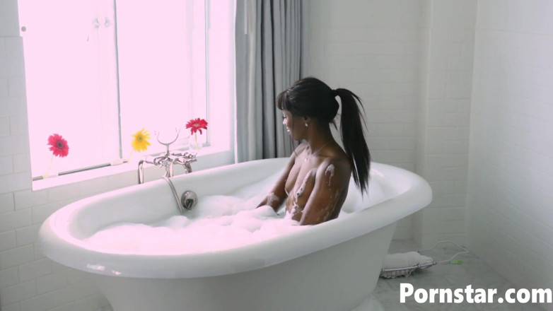 Pornstars: Ebony lotus lain enjoys lesbian sex time