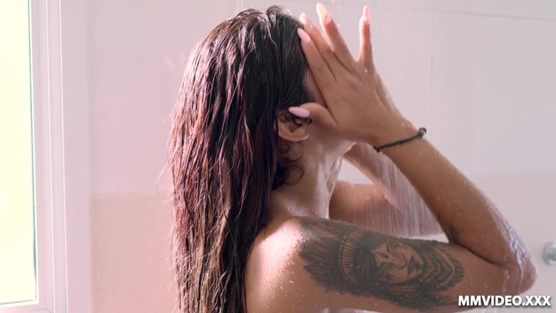 MMVIDEO: Stora labia Latina knullas av datorkillen