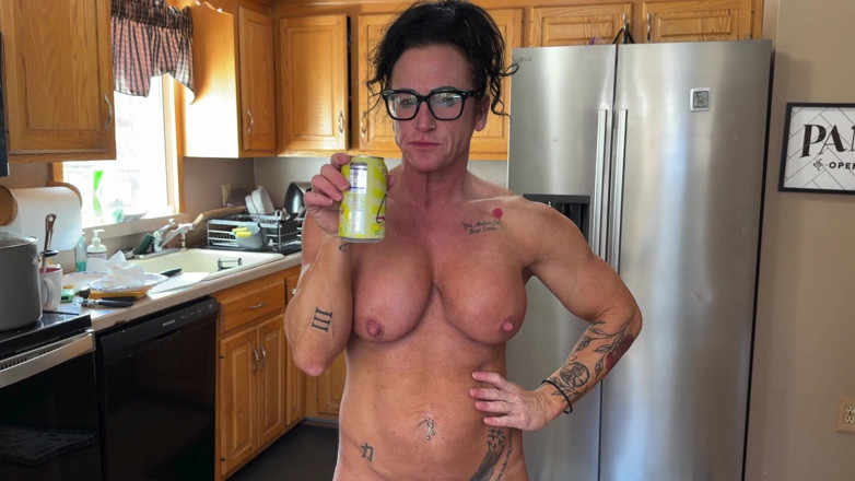 Kandylegsxxx: Répartition de la bêta :destruction de la bite du cocu