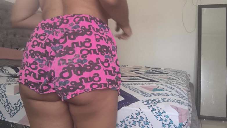 PATY PATY: Stepdaughter Alone Playing with Her Pussy and Bouncing Her Ass