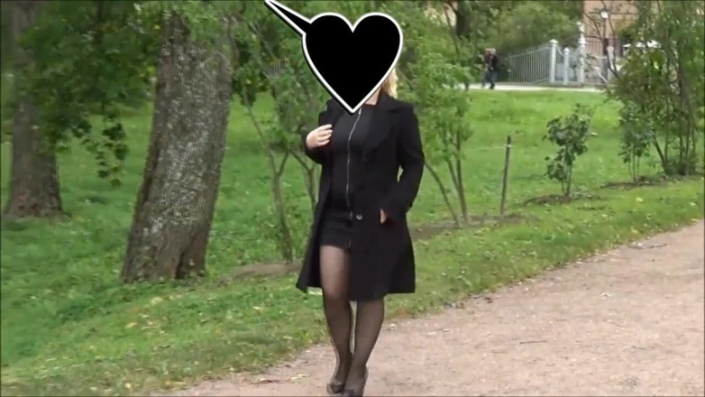 Nylon-Heels: A walk in the park milf stockings