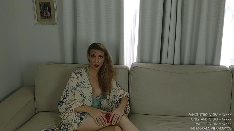 VieraMayXXX: Submissive Step-mom Gives Step-son JOI-bj