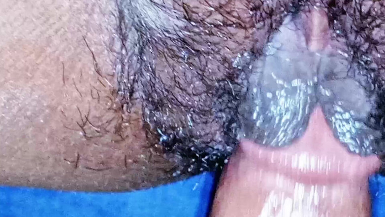 NAZMA: Nueva pareja casada disfrutando del sexo