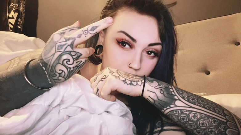 Miss Valentina: Zprávy, jiný chlap ignoruje