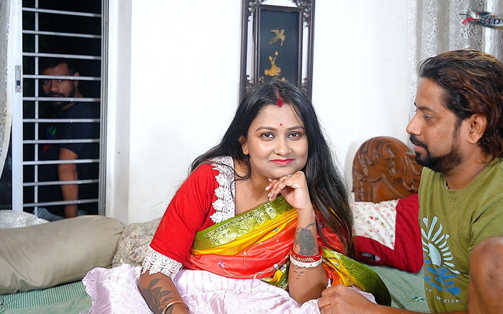 Desi Bold Movies: Desi Bhabhi Hardcore Fuck with Her Two Local Debar Full...