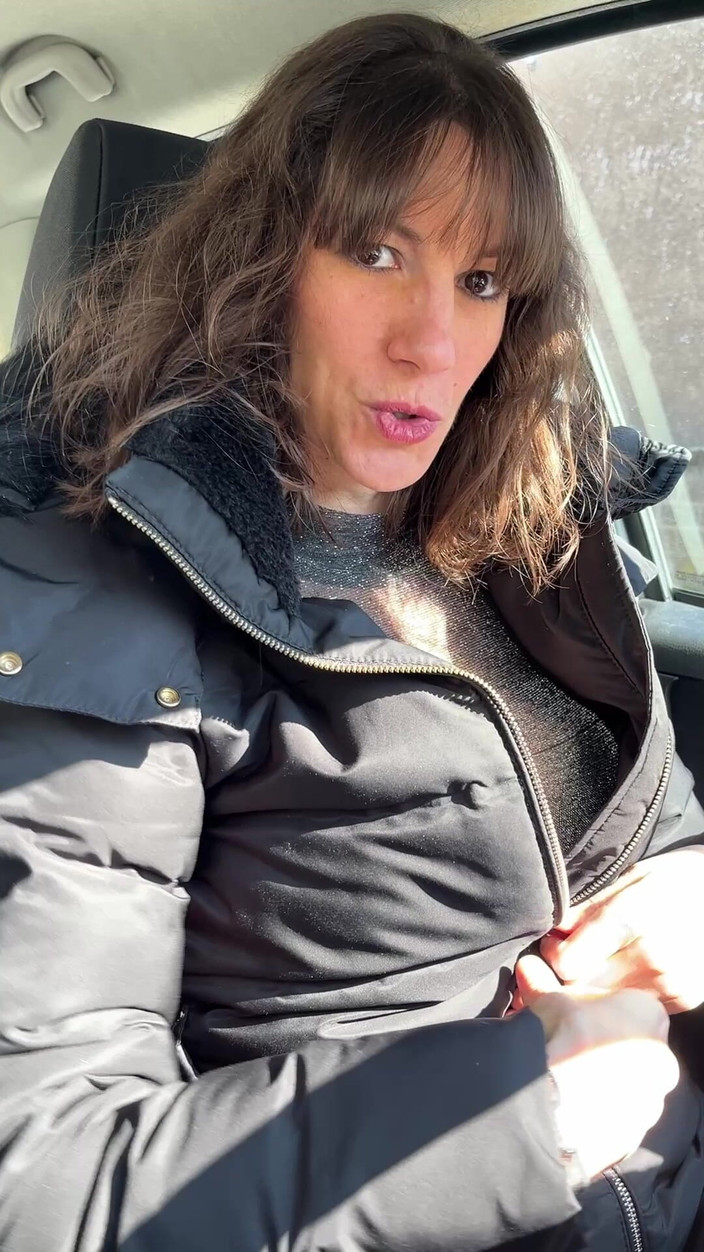 Lety Howl: 我要去烟草师在他的公共商店里被性交