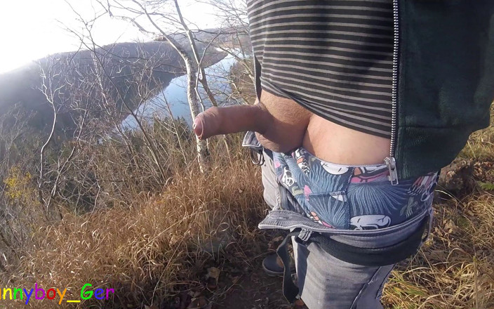 Funnyboy-Ger: Di luar, di atas lingkaran sungai di wilayah Allgäu, aku...