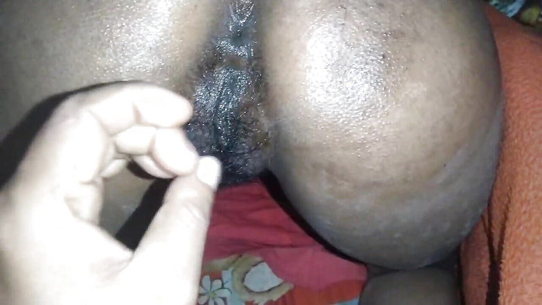 Shyam bharosh: Poprvé zkuste anální sex a sperma v ústech