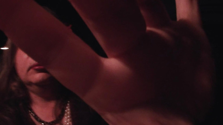 JonasBen: Bleg matură CD-uri în aer liber și în aer liber, la noapte într-o parcare...