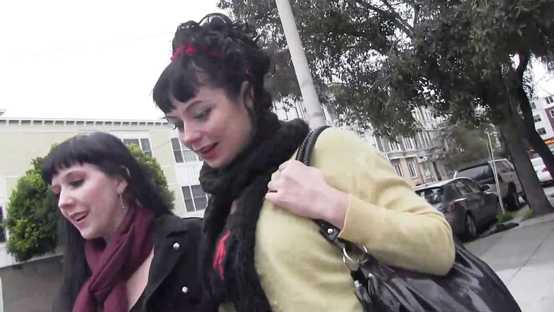 Lesbian Illusion: Heißer und sinnlicher lesbensex