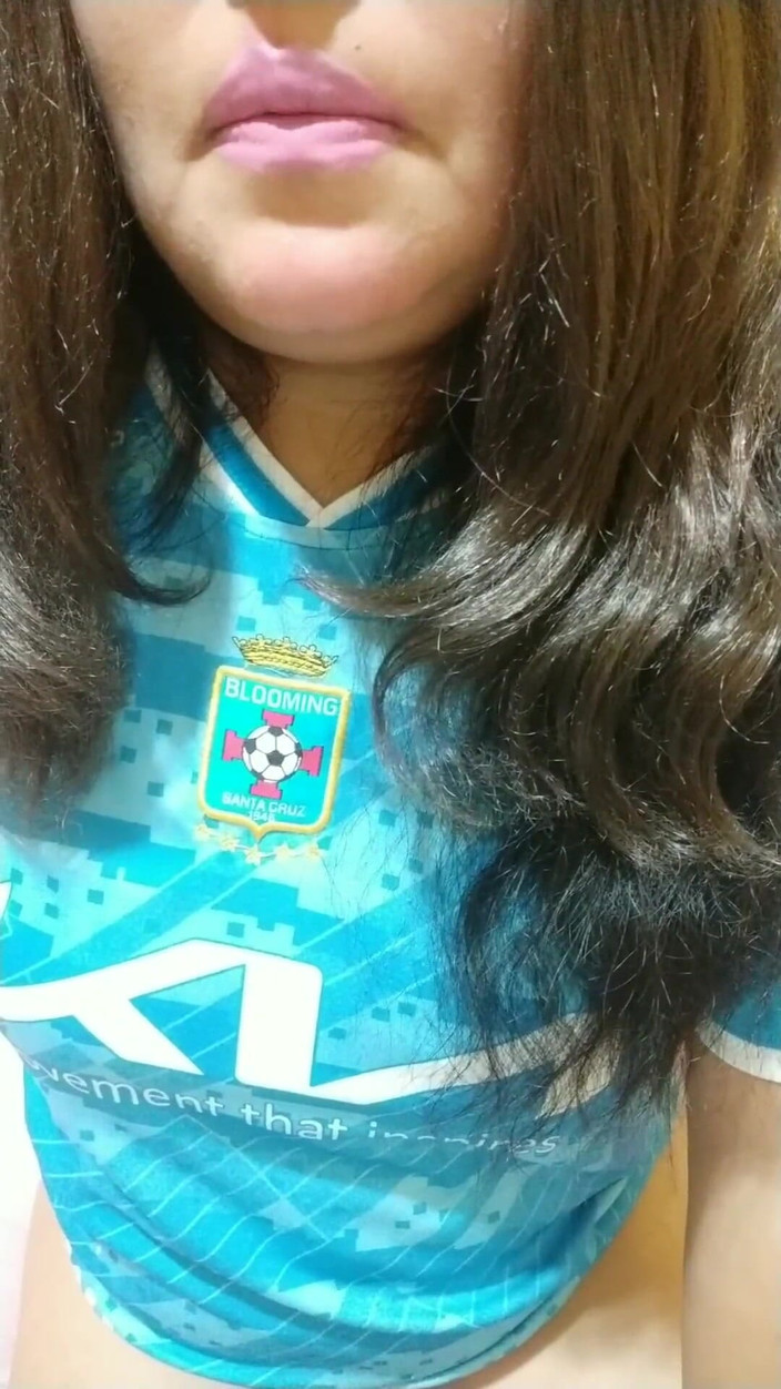 Carla Villalobos: Mengaku ngelakuin apa yang aku lakukan di kamar mandi umum...