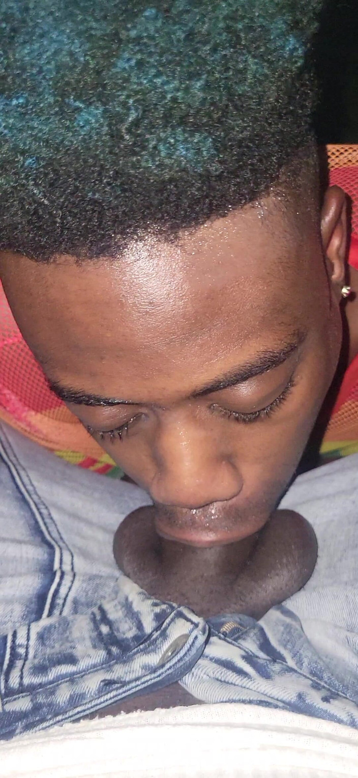 Wondahead21: Yala, şaplakla ve yarağı öp - sadece hayranları için Wondahead21