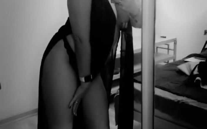 Goddess Misha Goldy: Looking at My Mirror