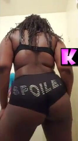 Big black clapping booties: Incredible ass clapping, episode 4