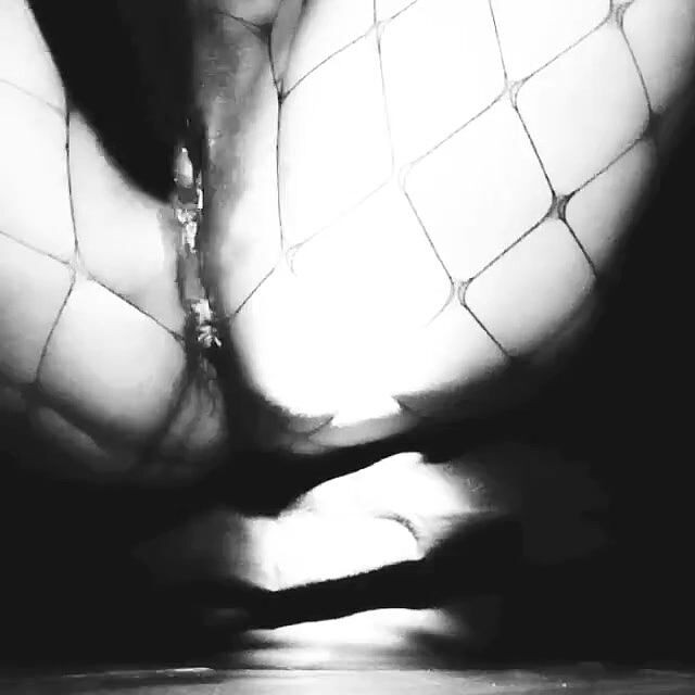 DannaHot: Cantik panas di belakang. Fisting panas