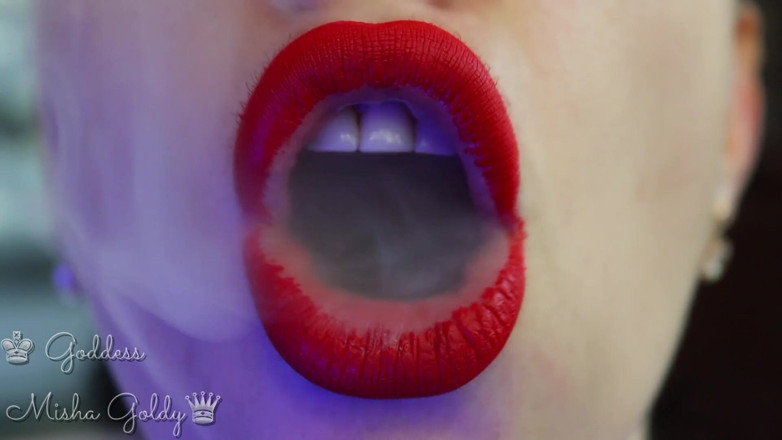 Goddess Misha Goldy: Cum to my big red seduction and big hookah smoke!