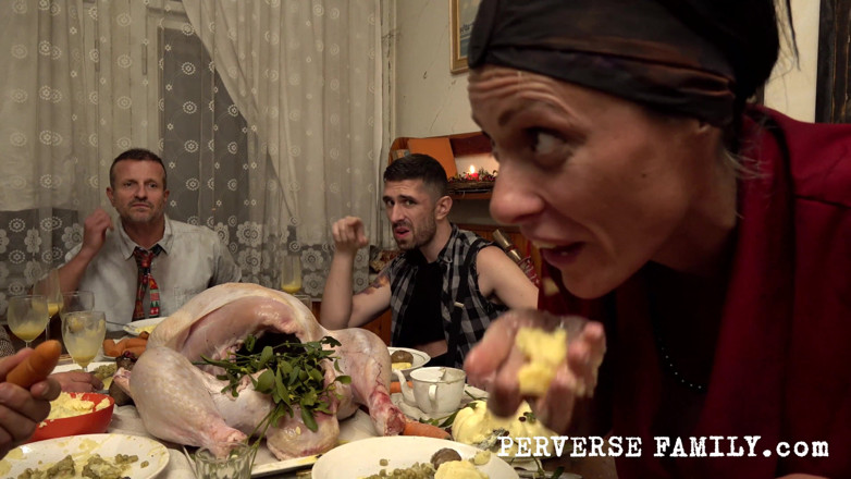 Perverse Family: Perverse Clan 14.1 (season 2): Christmas Eve Orgy