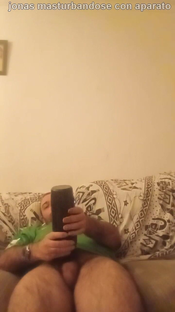 jonasxulo: ジョナスがブリブラドールで自慰をする