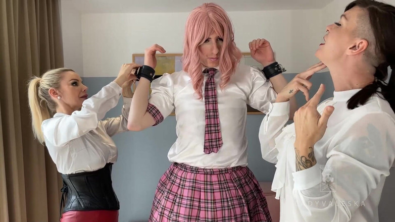 Lady Valeska: Sissy College - Lekce 3 - Deportment