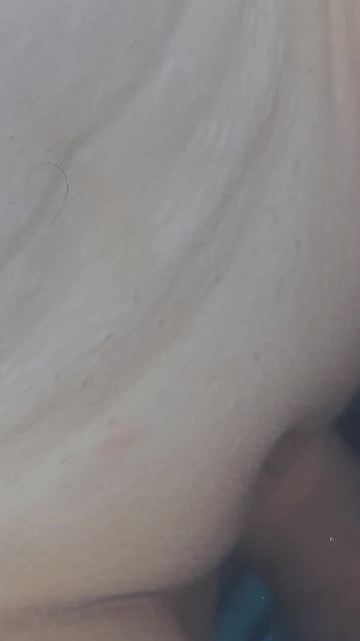 Kasallpimenta: Sexe risqué avec une petite nana mince à la chatte étroite dans...